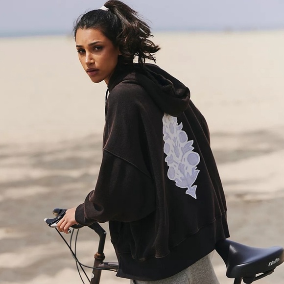 Free People Movement Sprint To The Finish Logo Hoodie In Black/Platinum - Picture 1 of 15